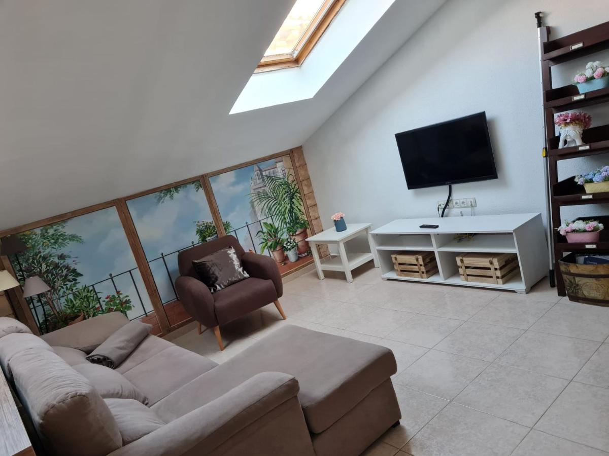 Ferienwohnung Vtz El Balcon De Rey Alfonso V Saragossa Exterior foto